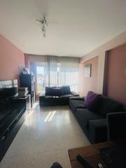 Piso en La Marina del Port. Piso ideal para inversión con alta rentabilidad garantizada!!
