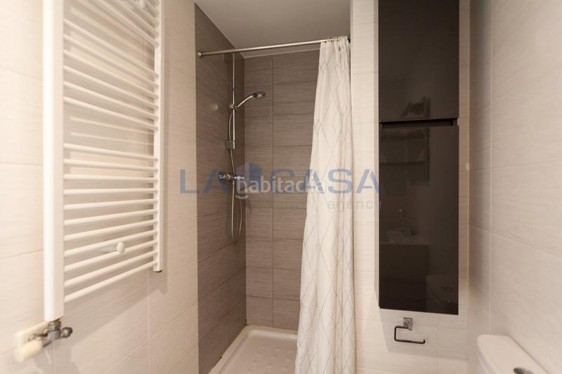 Foto 0959d085-138c-46bd-8c69-f846e75921bb. Piso en Navas Barcelona