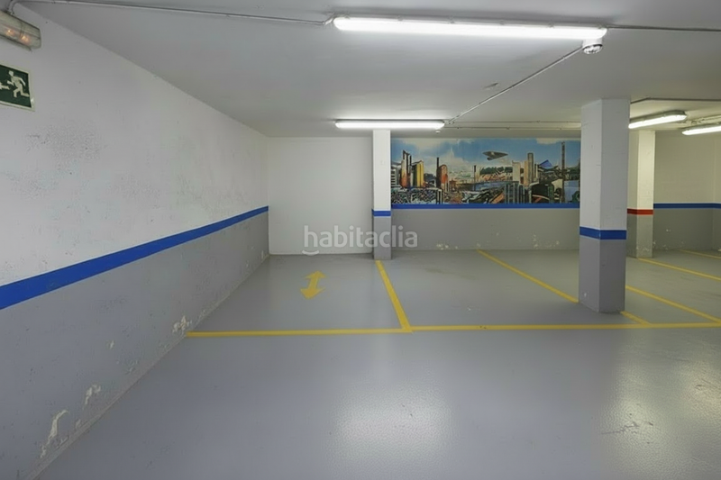 Foto 12136312-e05a-4979-9c52-1a13f71415b1. Parking voiture dans Santa Eulàlia Hospitalet de Llobregat (L´)