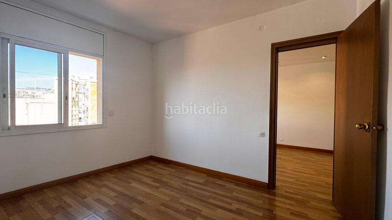 Foto a8f628d3-9b32-48c4-9da5-f3fb7882975c. Pis a El Camp de l´Arpa del Clot Barcelona