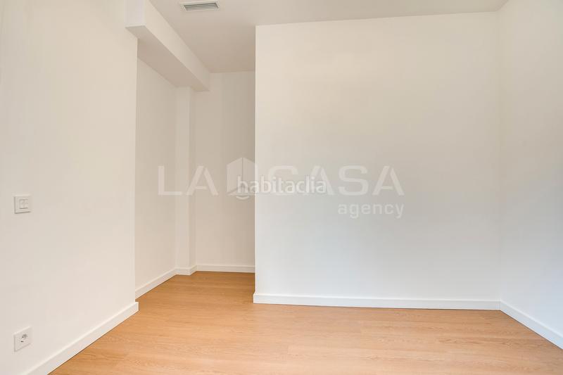 Foto e0afda73-d7af-4953-9e0d-f1768cc23a8c. Etagenwohnung in Provençals del Poblenou Barcelona
