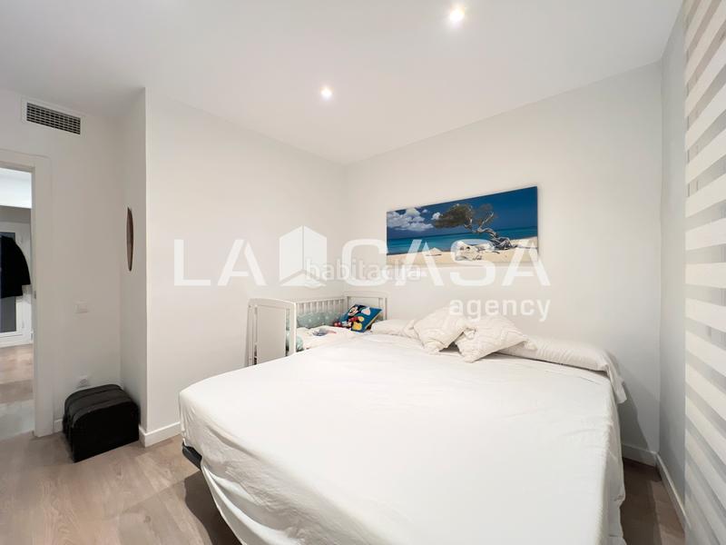 Foto 4a3e72ec-0f27-4b1c-8ce9-d23d62097b56. Piso en Carmel Barcelona