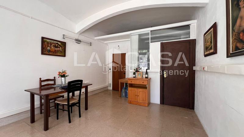 Foto a6078276-5f7b-487c-ba84-e0de96bc5e78. Local comercial a Porta Barcelona