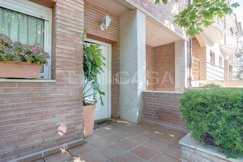 Foto 937a098e-bc57-4b39-87b1-42a47b4a9b75. House with heating parking in Font Verda Granollers