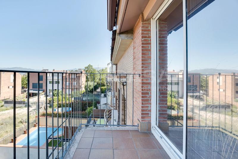 Foto c401de37-c156-4cd8-844d-b588a24a08a9. House with heating parking in Font Verda Granollers