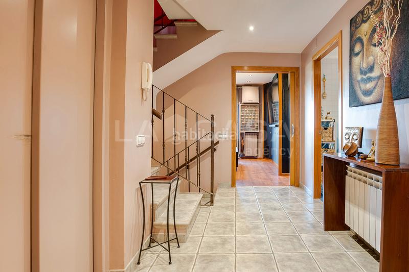 Foto cced005f-6b26-4e52-93f9-349d0c00d184. House with heating parking in Font Verda Granollers