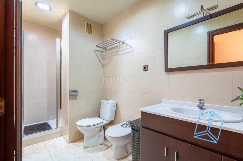 Foto f8a78f55-2cc1-4fc5-a8a2-0d7429a3232f. Appartamento con riscaldamento in Centre Cornellà de Llobregat