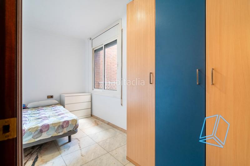 Foto 835ae4c3-7e68-438c-883d-614ab96ba162. Flat with heating in Centre Cornellà de Llobregat