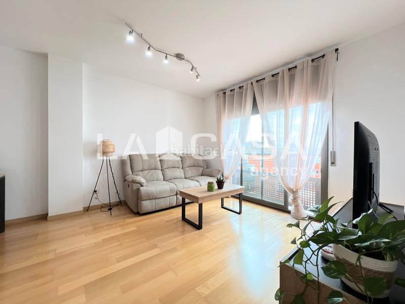 Foto 8d5defbf-e90b-482d-b8f5-05a22841d98c. Appartamento con parcheggio in La Salut Badalona