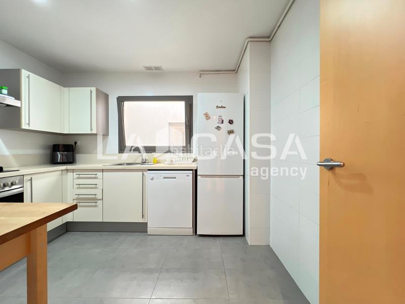 Foto a67fef1b-5d7d-46b4-8b24-375e348c9745. Appartamento con parcheggio in La Salut Badalona