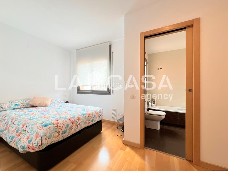 Foto d50e3198-a0b1-4b64-9978-75bbe7aa1d7c. Flat with parking in La Salut Badalona