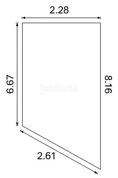 Foto fb16a2d8-6f85-43c2-aebf-0c08a38ce295. Parking voiture dans Artigues Badalona