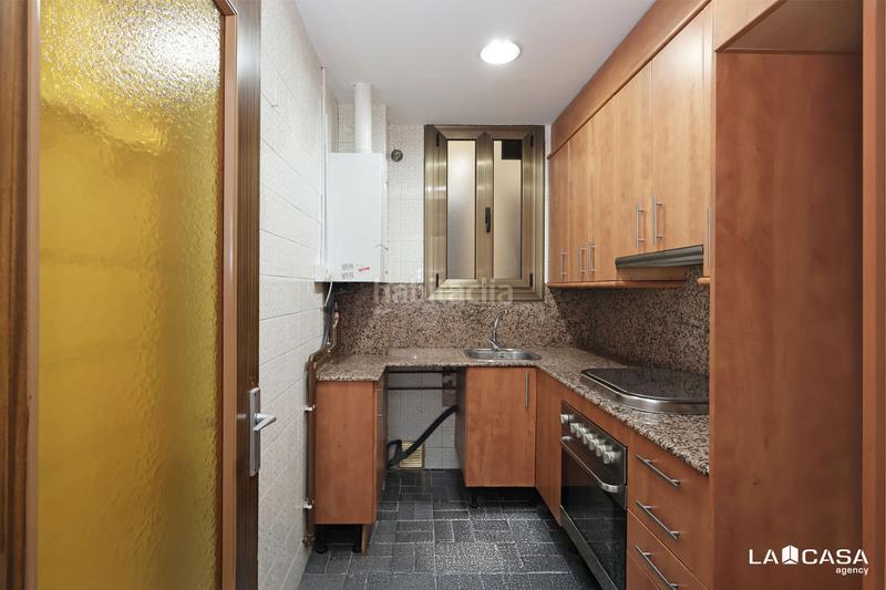 Foto 0ef05a5d-9da2-44fe-9207-14f21bfcae9b. Appartamento con riscaldamento in Sant Antoni Barcelona