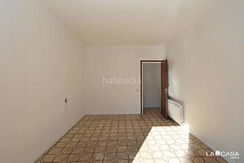 Foto 3425308d-a9c3-49b9-8796-4fb60eddc356. Piso en Sant Antoni Barcelona