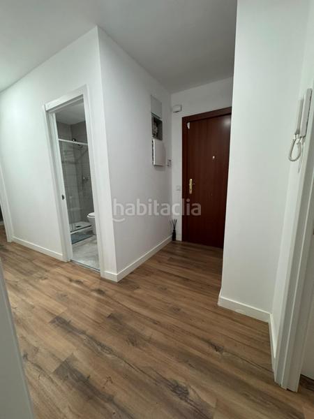 Foto f105df21-3424-460d-8122-d2c3420eccaf. Piso en La Torrassa Hospitalet de Llobregat (L´)