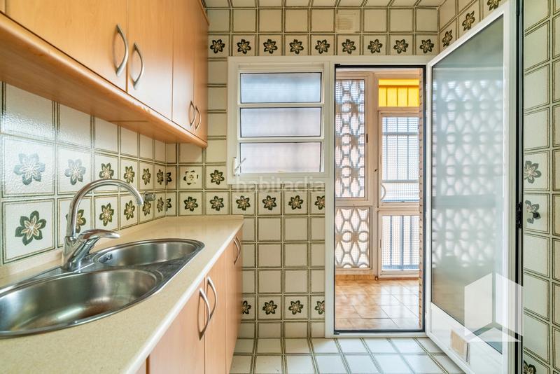 Foto 09bb162e-8af5-4aa2-ac31-a408f97f4b61. Etagenwohnung mit parking pool in Baixador Castelldefels