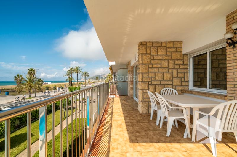 Foto 1594b1c5-9e23-4041-ac7b-b7e955c0be32. Etagenwohnung mit parking pool in Baixador Castelldefels