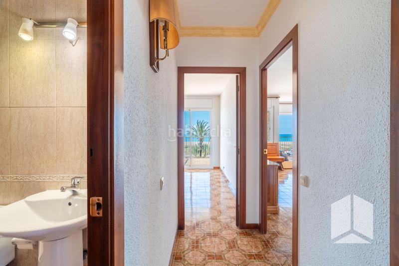 Foto aa45cfed-db4c-494b-943a-677bc667c282. Etagenwohnung mit parking pool in Baixador Castelldefels