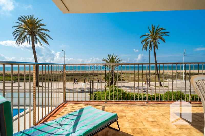 Foto 8dcf00c2-6147-46eb-ad4f-aa07eeda2a45. Flat with parking pool in Baixador Castelldefels