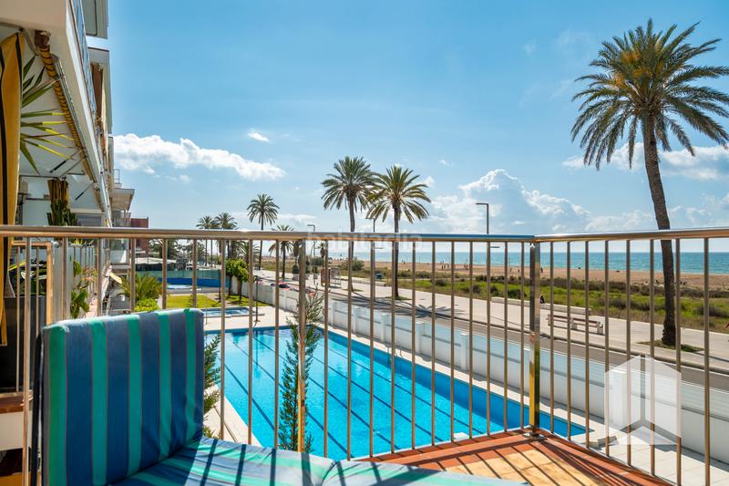 Foto 9d5bde97-ff28-4e63-bab8-023f6e924d91. Flat with parking pool in Baixador Castelldefels