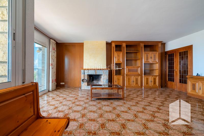 Foto d9f4dde6-1c3f-4d7c-b15a-81c3b1ffa90f. Flat with parking pool in Baixador Castelldefels