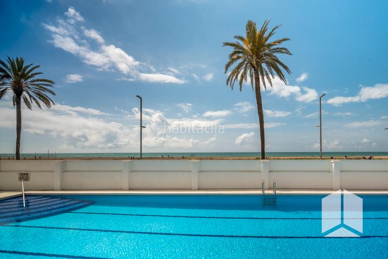 Foto 1fa794c2-e85d-483a-ae21-94b78410050c. Piso en Baixador Castelldefels