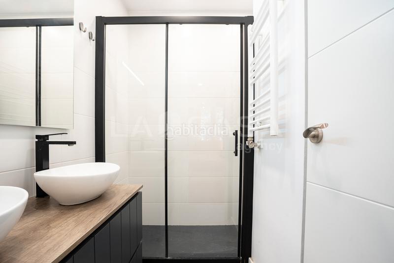 Foto 1f067ecc-3aeb-4e8a-bb4c-bb8c6a7832a0. Appartement dans Poblenou Barcelona