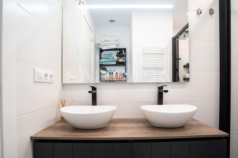 Foto f8947f68-f8ff-4fcb-8ab1-74a1cbe54ecf. Etagenwohnung in Poblenou Barcelona