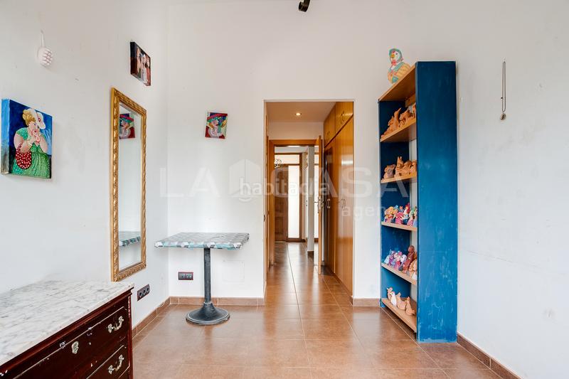 Foto 34a538b5-36f4-495f-805c-cd2c8e6bed06. House with heating parking pool in Corbera de Llobregat