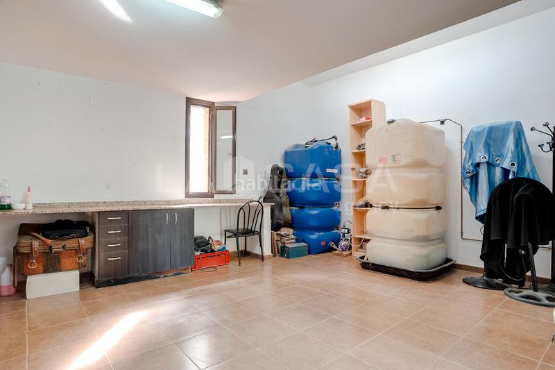 Foto 6110db92-633d-498a-b076-53b9470b4d79. House with heating parking pool in Corbera de Llobregat