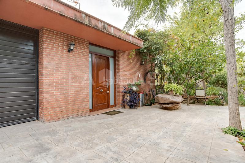 Foto 77f137bd-08fd-44c9-941b-152e2b7b9b29. House with heating parking pool in Corbera de Llobregat