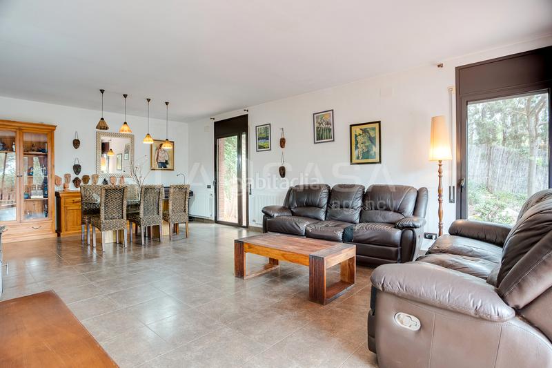 Foto aa0db0c8-8fc7-40fa-8502-e94787d12c88. House with heating parking pool in Corbera de Llobregat