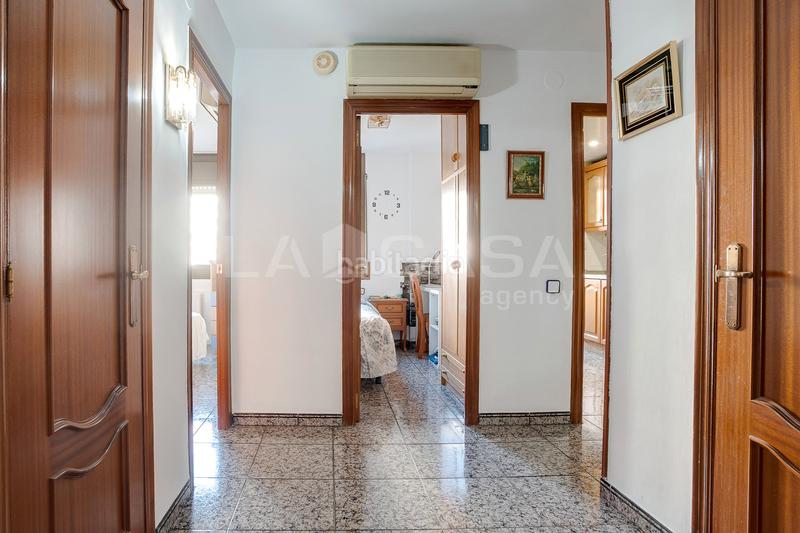 Foto 170c646f-7a9e-4ce1-8d23-02c009bfcc39. Flat in Bellvitge Hospitalet de Llobregat (L´)