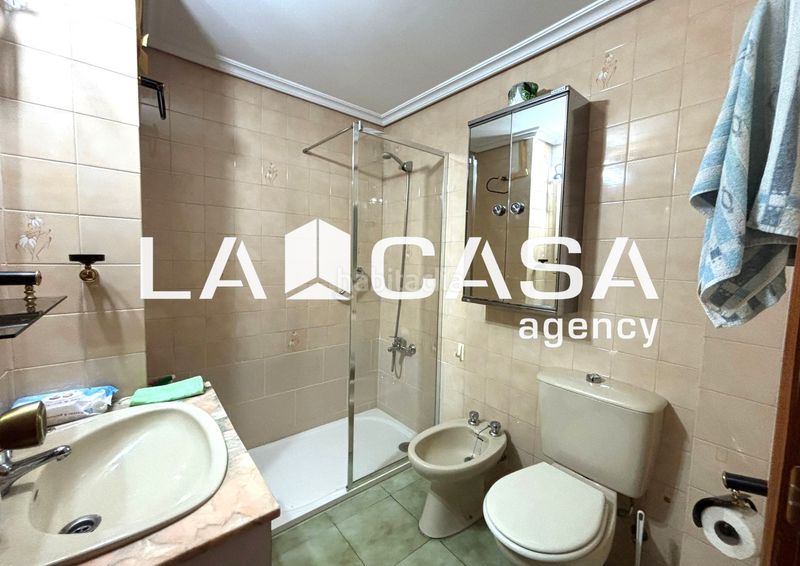 Foto f1885540-6a4a-4ebb-a244-53a3bd6dac3b. Pis a San Carlos - San José Sevilla