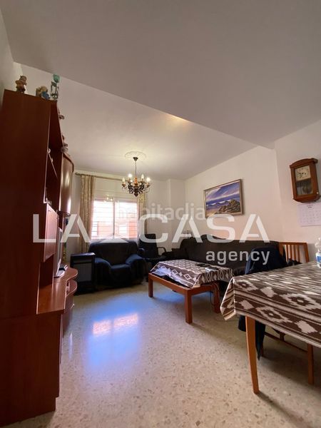 Foto ec8883b5-0737-4244-b1ca-26bc0d336410. Pis amb aparcament a Arco Norte - Avda España Dos Hermanas