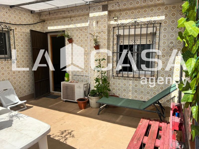 Foto 03cc807e-2677-436c-86e3-c783160eaaf9. Casa amb aparcament a El Arenal - La Pólvora Dos Hermanas