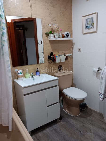 Foto dea1e7e7-b1e7-4c44-bcfc-8485f7078a43. Pis amb aparcament a colores - entreparques Sevilla