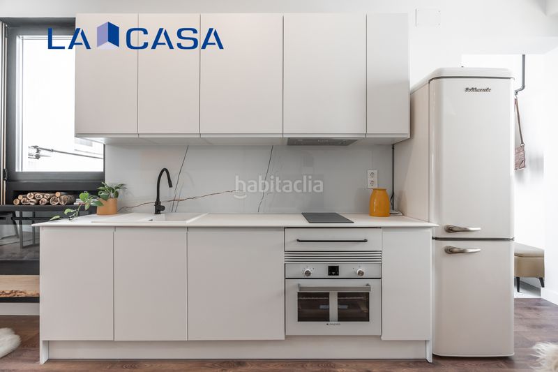 Foto 09f4959c-85d2-4aef-8fe1-07b1f1f4d7cd. Pis a Palos de Moguer Madrid