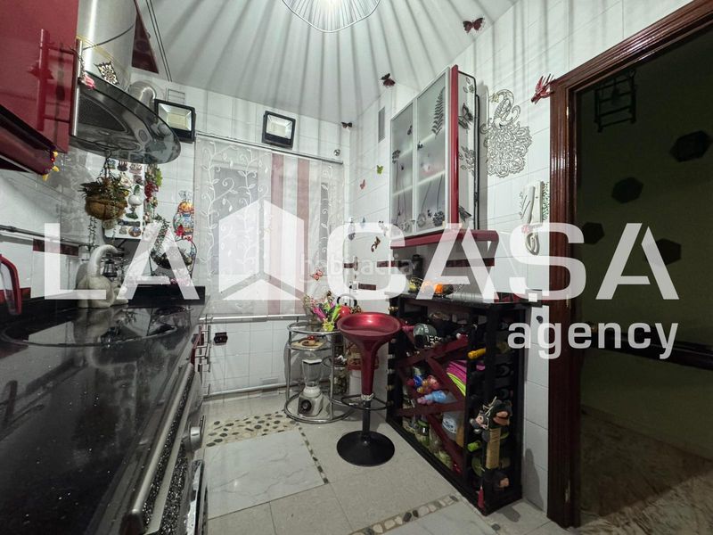 Foto 5e1086c9-5d02-44dd-859b-52771a6cad71. Pis amb aparcament a colores - entreparques Sevilla
