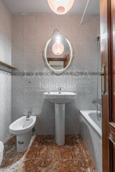Foto a76a4990-2d30-4c91-b7f4-31f1e8ed4869. Piso en Palacio Madrid