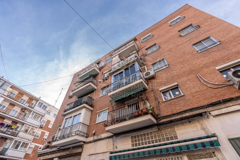 Foto 6ba6fc79-7f6e-4a42-80ae-f9880aafaa3e. Pis amb calefacció a Moscardó Madrid