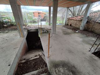 Semi detached house in Vegas de Matute