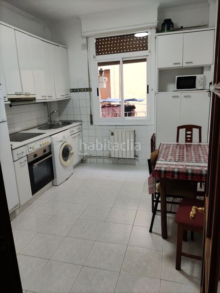 Foto 34bdbc18-466f-4007-8a7d-7f72653fa53e. Pis amb calefacció a Barrio de Uribarri Bilbao