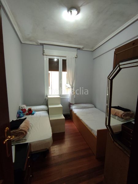 Foto d617c8e7-d2fe-4659-b0fe-3c19602b13b3. Pis amb calefacció a Barrio de Uribarri Bilbao