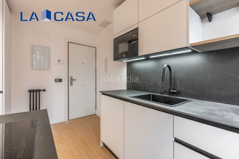 Foto b03d32c4-423a-4b35-900d-688ebf9a2811. Piso en Imperial Madrid