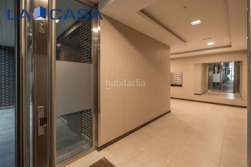 Foto 09f2576c-bd8c-4112-9c64-1e8dd8ef6cb8. Pis amb aparcament piscina a Villaverde Alto Madrid