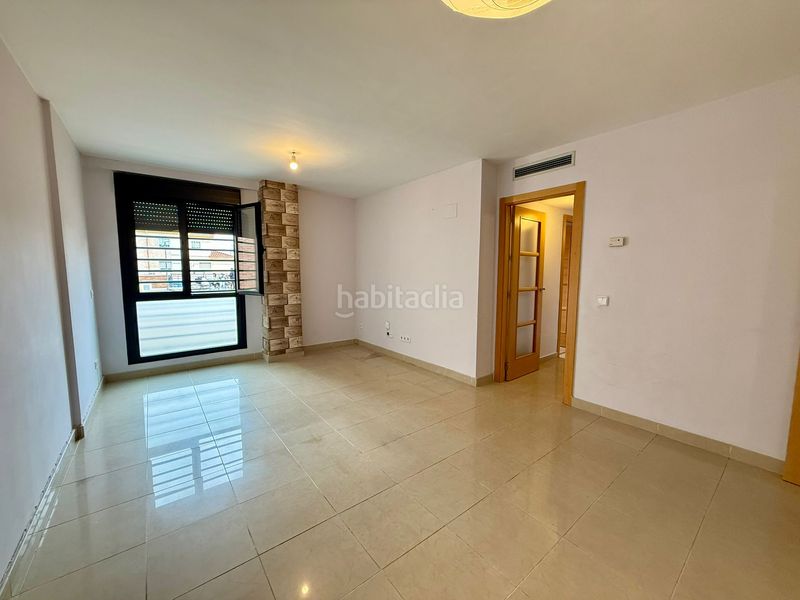 Foto 4c919ead-f706-4887-bdbe-fb6d2ce0fcd7. Pis amb aparcament piscina a Cedillo del Condado