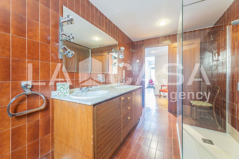 Foto 63311aa0-dd04-4180-b296-3d7cb2dcd6ff. Pis a Ciutat Jardí Valencia