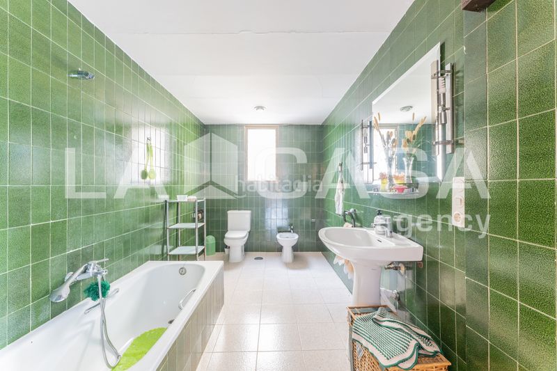 Foto a30e4aaa-e759-41af-b497-8357711f2f70. Pis a Ciutat Jardí Valencia