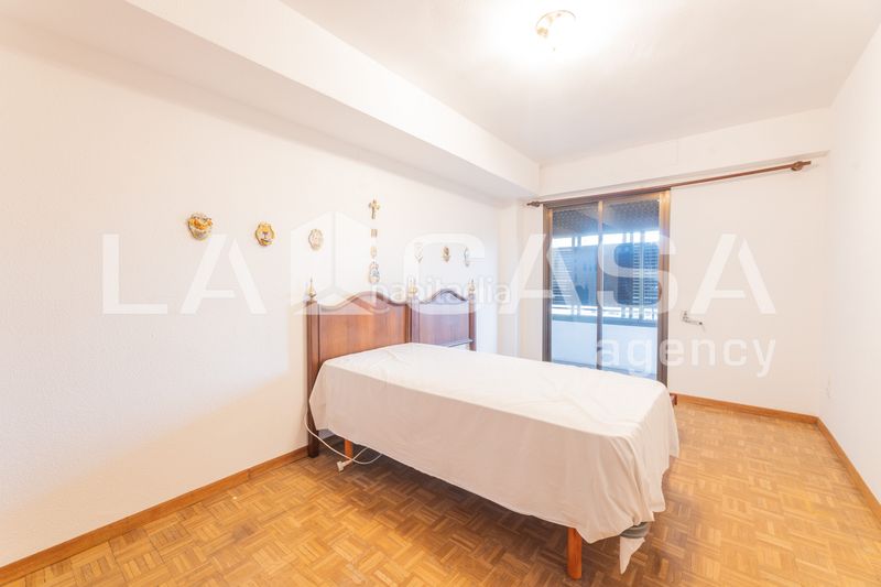 Foto b3386723-ab90-4533-9e76-668d79a3b7ad. Pis a Ciutat Jardí Valencia